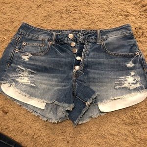 Hi rise denim distressed cut shorts